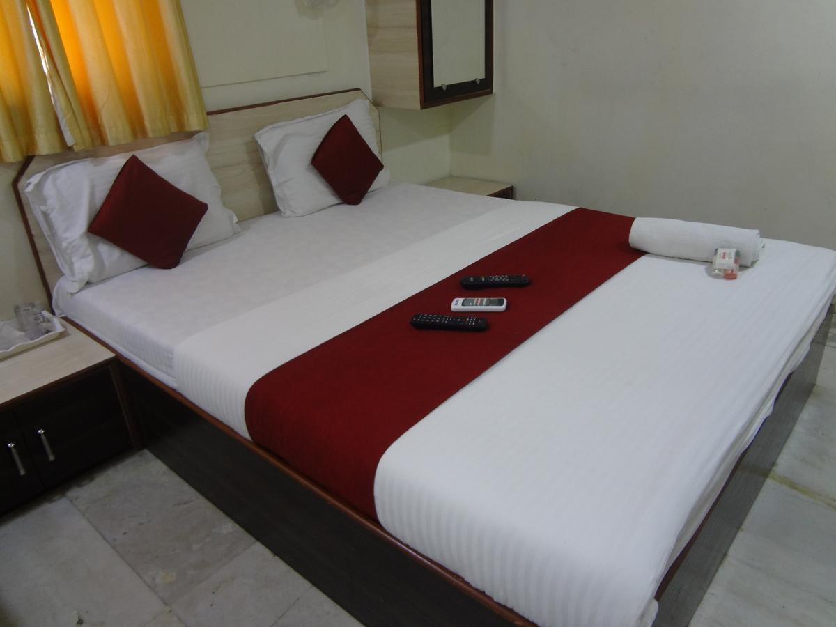 Hotel Seaview Bombay Værelse billede